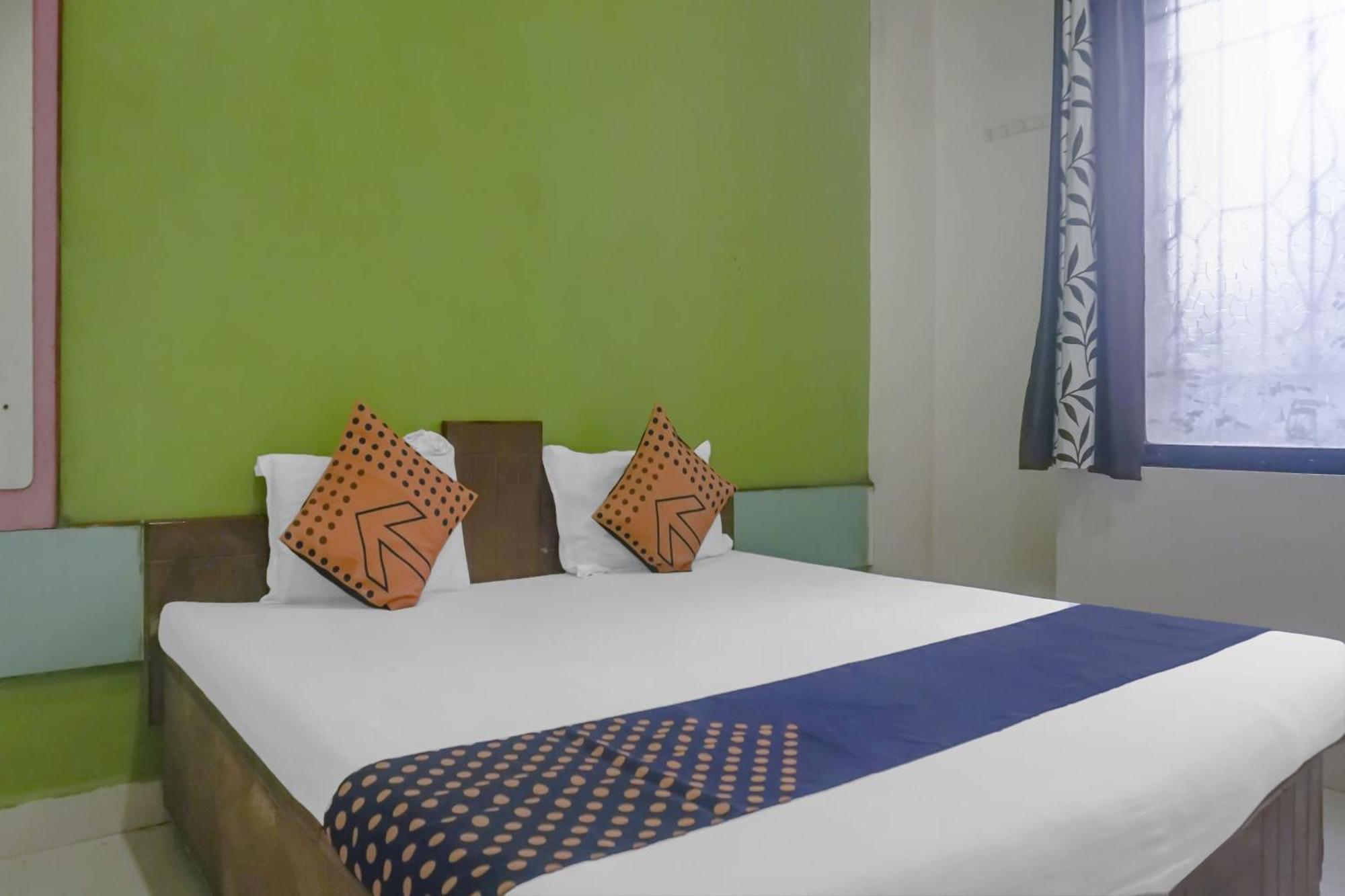 SPOT ON 75667 Hotel Peacock Garden Lodge Kharakvasla Exterior foto